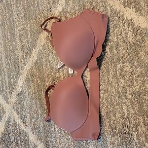 Incredible Victoria's Secret Bra